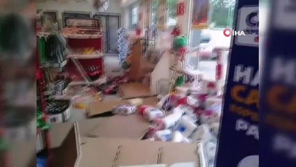 - Meksika'da 7.5 büyüklüğünde deprem