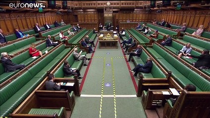 Pubs e restaurantes vão reabrir em Inglaterra