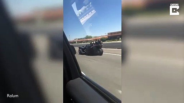 Ce conducteur croise Batman en Batmobile sur l'autoroute