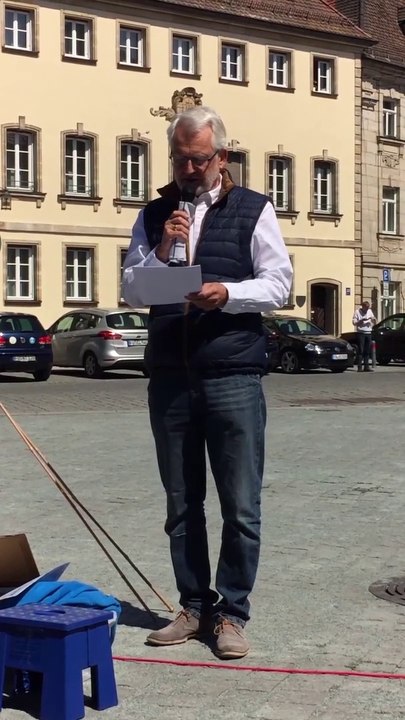 1. Rede von Dr. Mayer-Brix auf der Mahnwache in Forchheim auf dem Rathausplatz