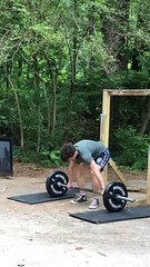 Muscu : il se prend l'haltère sur le dos !