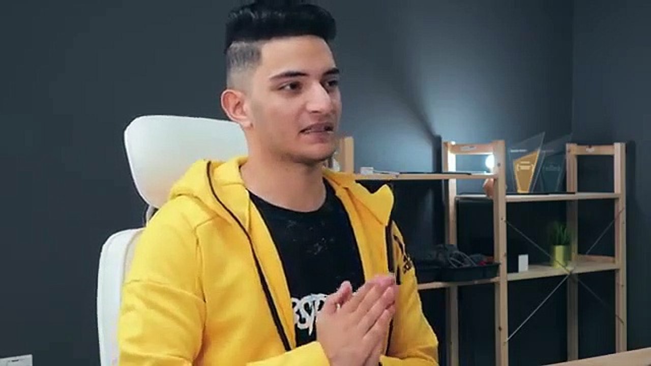 لما تروح تقدم على شغل -انتر فيو- - نادر احمد - عبدالله رخا