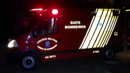 Homem é socorrido ao sofrer queda em frente à residência no Claudete