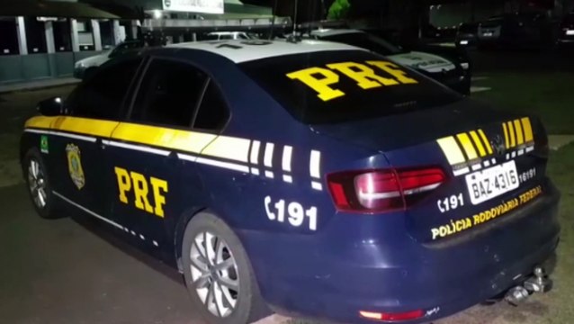 PRF apreende quase meia tonelada de maconha na Rua Rio da Paz