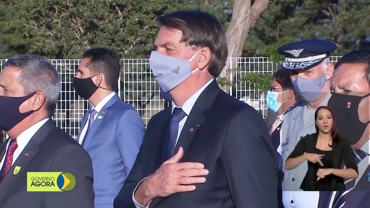 Richter verdonnert Bolsonaro zum Tragen einer Maske