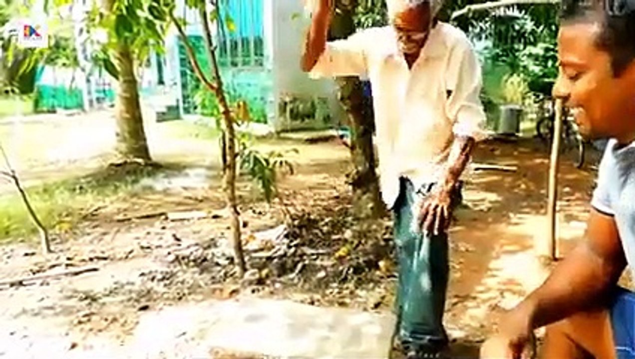 ചെമ്മീനെ തല്ലി അതിന്റെ പരിപ്പ് എടുത്താലോ.. ----(240P)_1