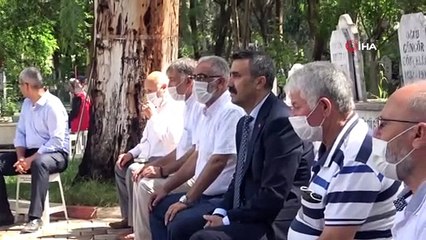 Şehit aileleri başsavcıyı şehitlikten dualarla uğurladı