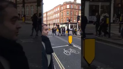 Bu Şəhərdə Londonda yol keçir