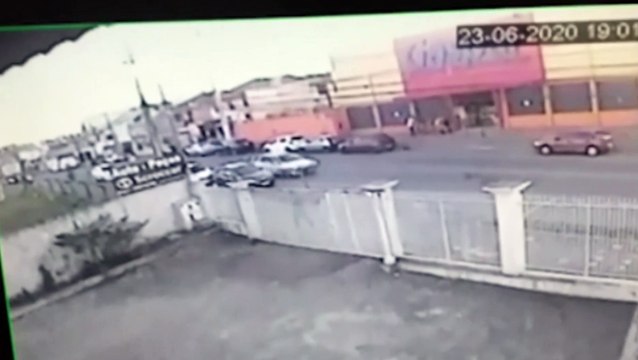 Veja: policial é baleado em tentativa de assalto em Curitiba