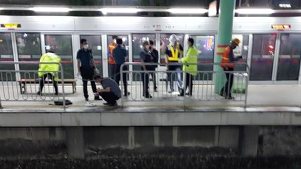 안양 명학역에서 사망 사고...열차 1시간 지연 / YTN