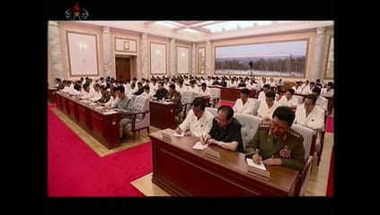 Kim Jong Un presume de la eficaz respuesta de su país ante el COVID-19