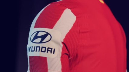 El Atlético de Madrid recupera el cuello clásico en sus camisetas