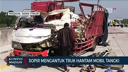 Télécharger la video: Sopir Mengantuk Truk Hantam Mobil Tangki