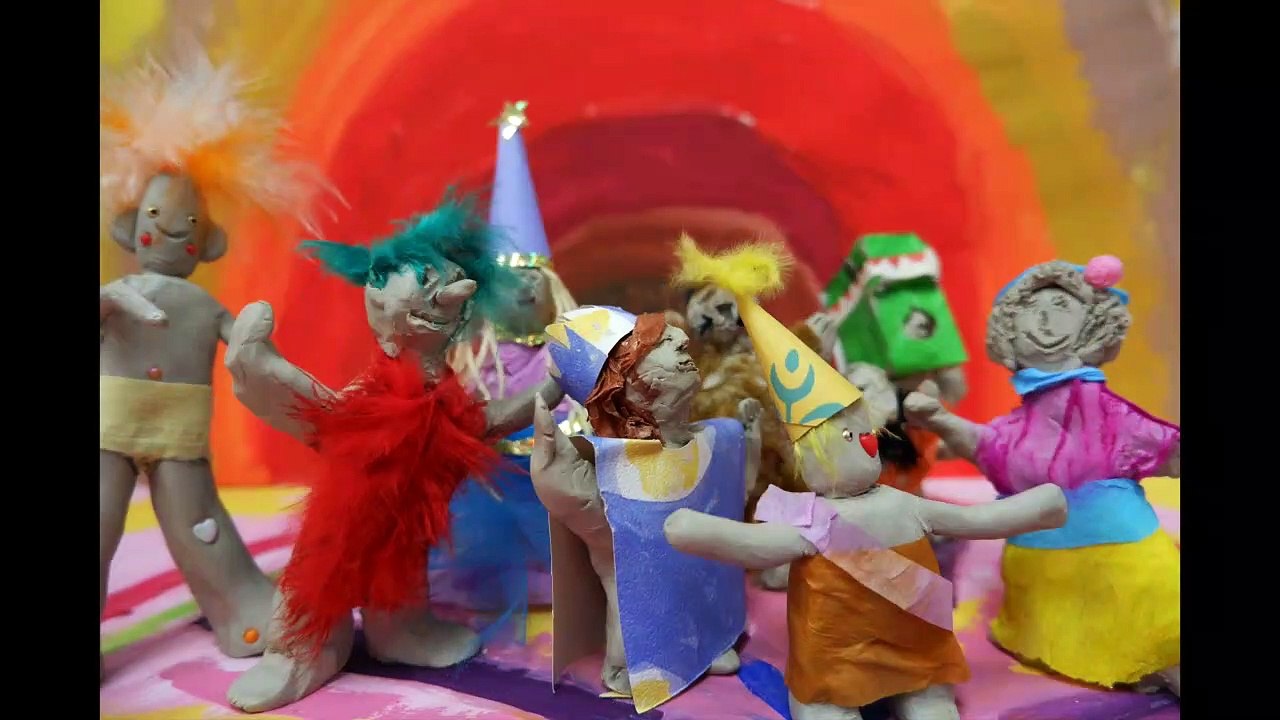 Drôle de fête au Biblio-Club !