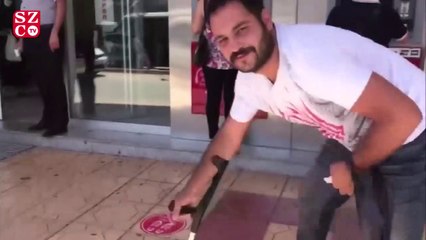 Zabıtaya yakalanınca bastonsuz yürümeye başladı