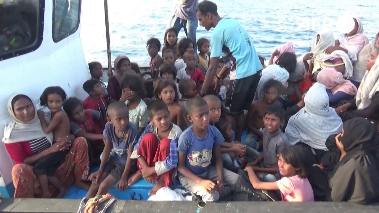 Rescuing Rohingya from dangerous waters