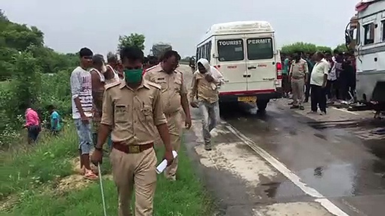 खड़ी ट्रक में पीछे से ट्रक ने मारी टक्कर, चालक की मौके पर मौत
