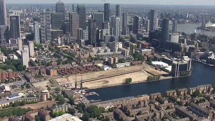 Housing Secretary under pressure to resign in planning row