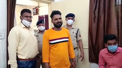 हत्या के प्रयास में फरार 5000 का इनामी बदमाश एक वर्ष बाद पकड़ाया