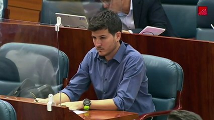 Ayuso pide al Gobierno aplicar mayor control a la llegada de turistas de Barajas