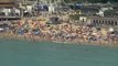 Los británicos huyen del calor a sus playas