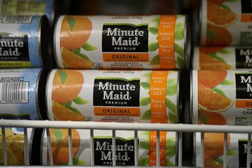 Why Southern Grandmothers Always Made Orange Juice From Frozen Store-Bought Concentrate