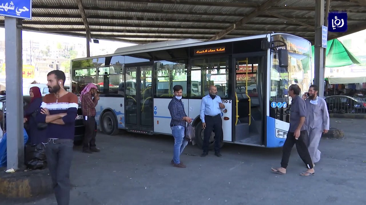 مشغلون يؤكدون ضعف الإقبال على وسائط النقل رغم بدء رفع السعة إلى 75 %