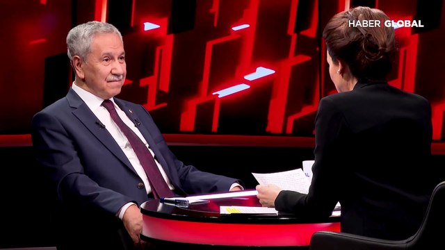 Bülent Arınç, 'Jülide Ateş'le 40' programına konuk oldu
