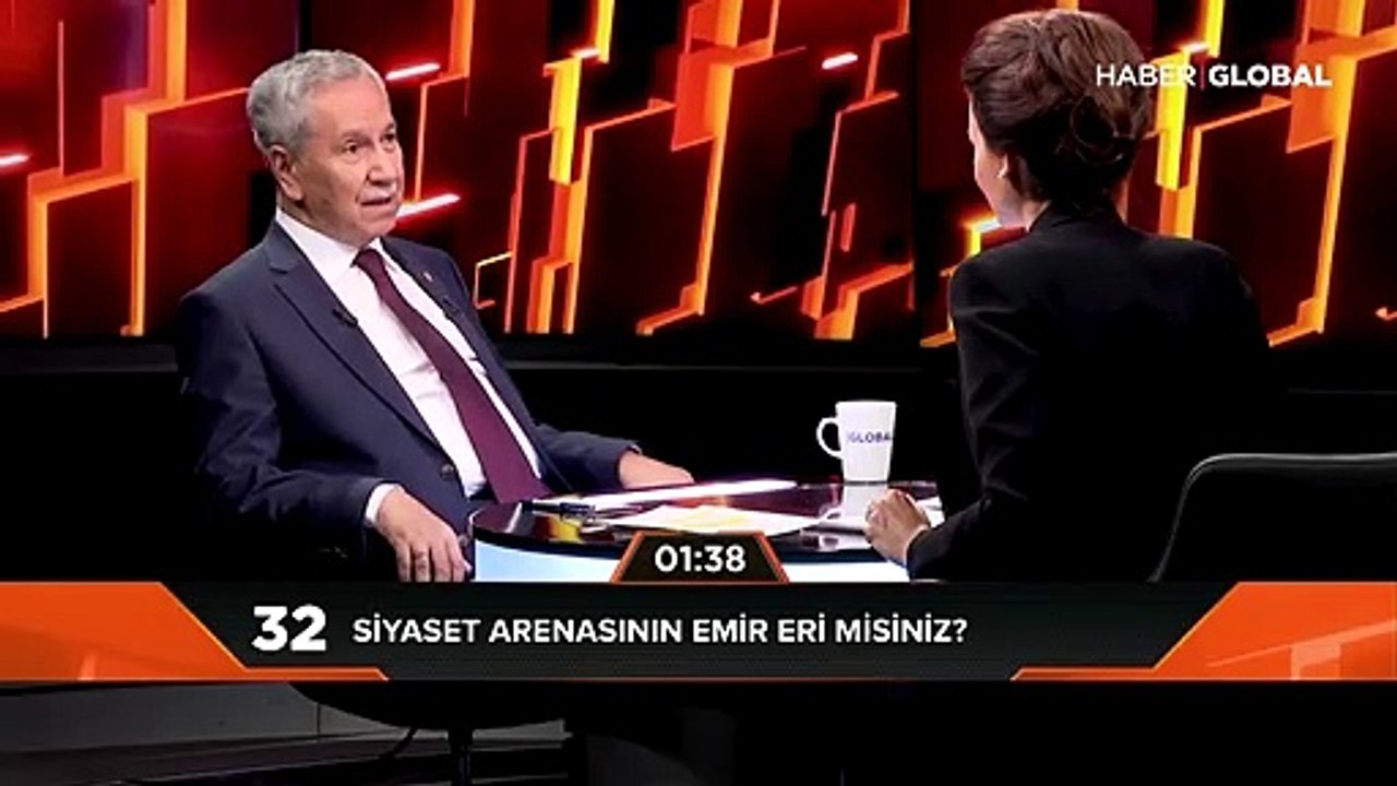 Bülent Arınç'tan Ekşi Sözlük'e sert sözler! "Adı ekşi olunca"
