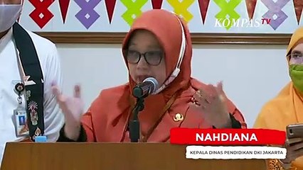 Ngamuk! Orang Tua Calon Murid ini Protes Saat Konpers