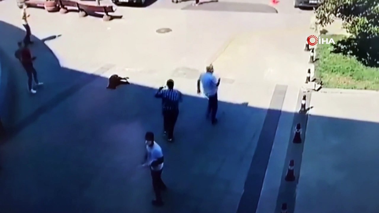 Depremin yaşattığı panik güvenlik kamerası tarafından böyle görüntülendi