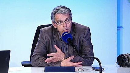 Après Nicolas Sarkozy, Emmanuel Macron consulte François Hollande sur l'après coronavirus