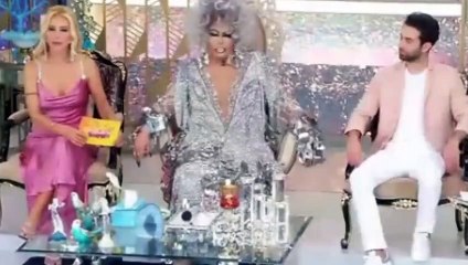 Bülent Ersoy, annesinden bahsederken gözyaşlarını tutamadı: Anneciğim 'ben de geleyim' dedim