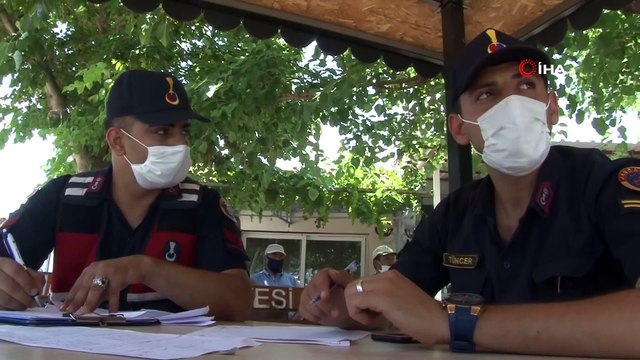 Manisa Valisi Karadeniz, depremin merkez üssünde incelemelerde bulundu