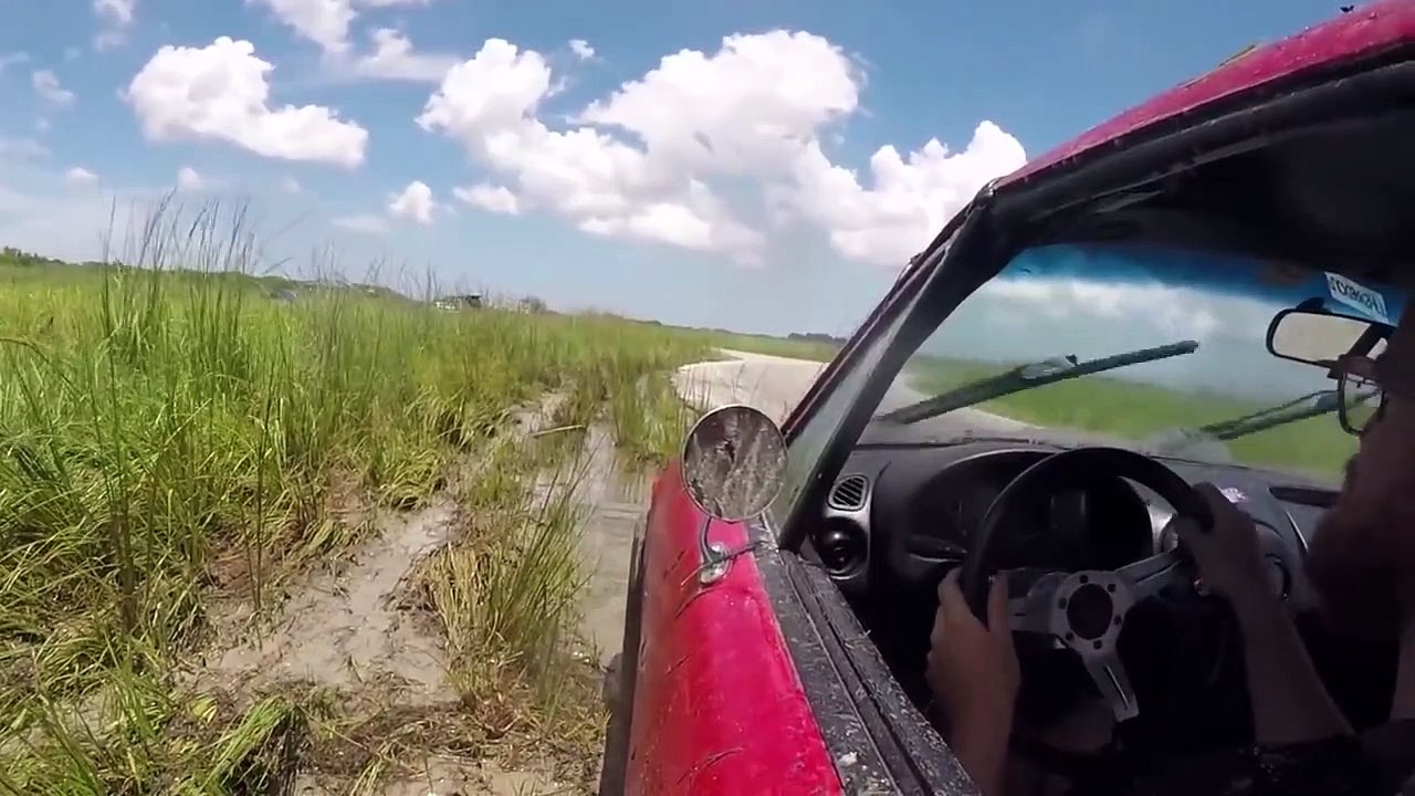 YouTubers Drift Crashes ( 720 X 720 )