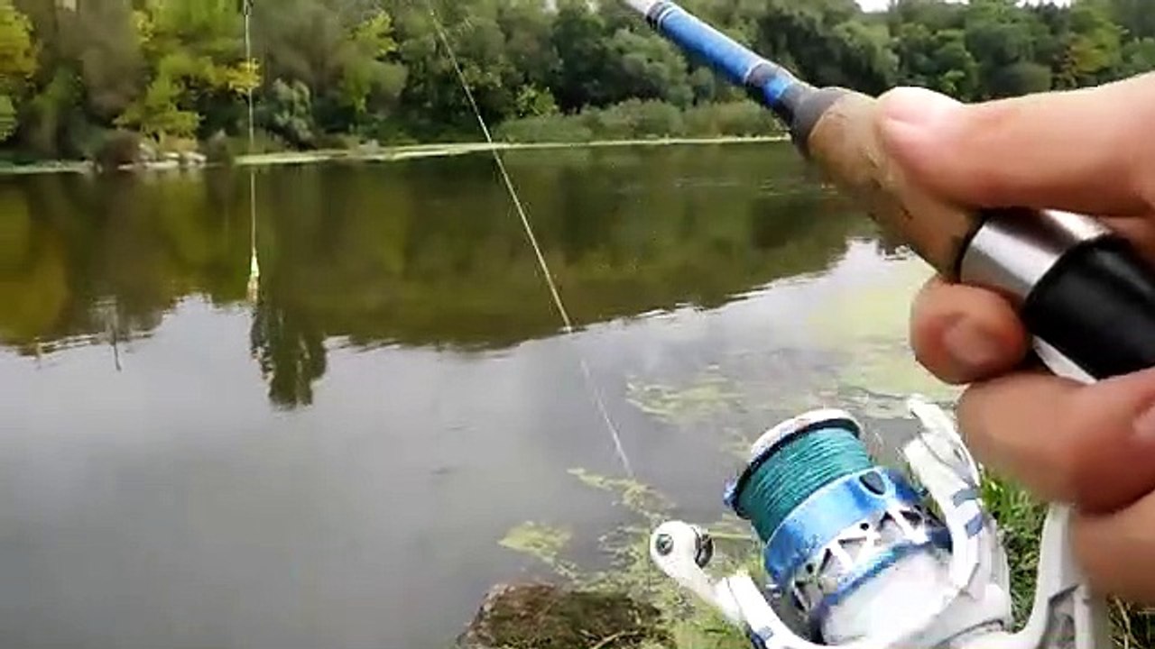 Pêcheur vs Explosion dans une carrière