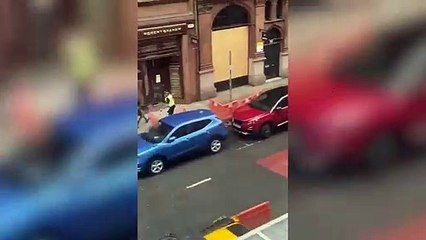 Tres personas mueren apuñaladas en el centro de Glasgow
