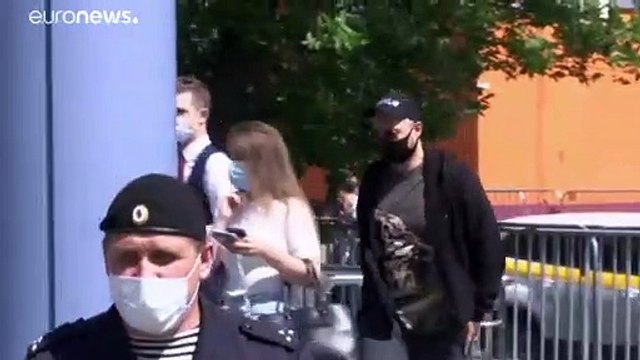 Russia, niente prigione per il regista scomodo avversario di Vladimir Putin