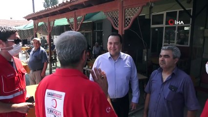 Başkan Dutlulu deprem bölgesindeki vatandaşları ziyaret etti