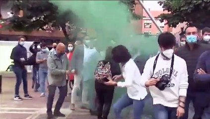 Rocío de Meer, diputada de VOX, recibe una pedrada en Sestao