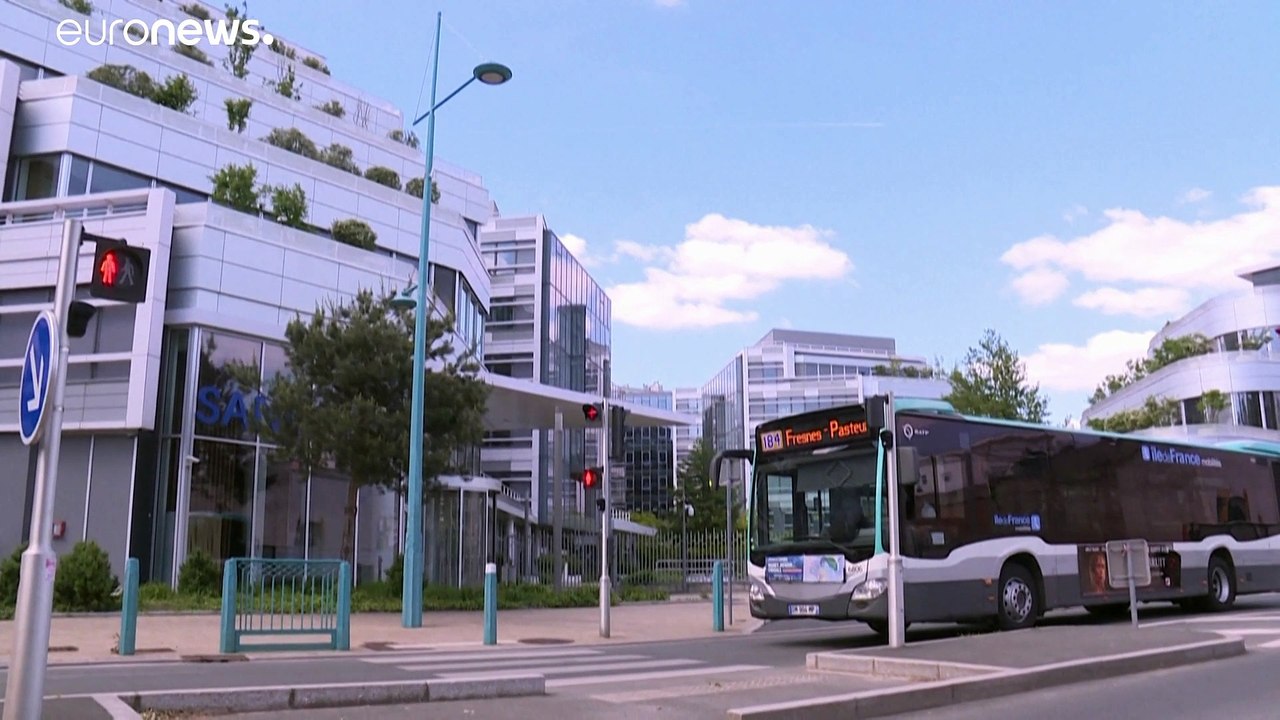 Pharmagigant sanofi plant stellenabbau - macron will kündigungen vermeiden