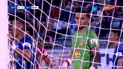 Trọng tài từ chối bàn thắng khiến cả đội Bình Dương phẫn nộ tột độ trên sân Quảng Nam - NEXT SPORTS