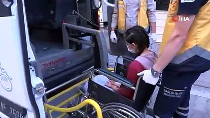 Ameliyat olan öğrenci, hasta nakil aracıyla sınava götürüldü
