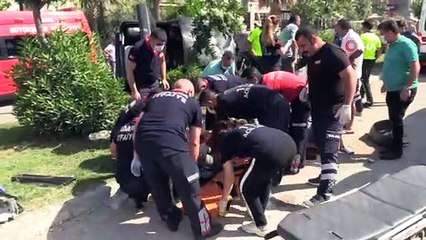 Sınava yetişmeye çalışan kız kardeşler okul yolunda kaza geçirdi