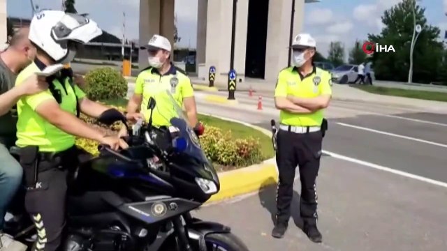 Sakarya’da sınava geç kalan öğrenciler için polis ekipleri seferber oldu