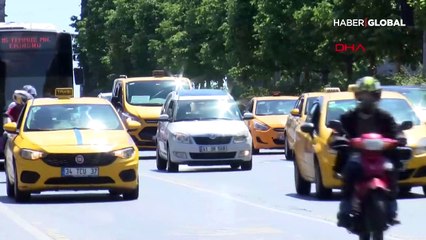 İstanbullular yasak kalkar kalmaz sokağa döküldü, trafik yoğunluğu yüzde 47'yi buldu 