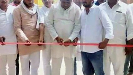 ग्राम नगला भोज में हाट बाजार का सपा जिला अध्यक्ष ने किया शुभारंभ