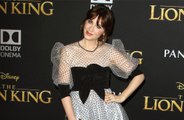 Zooey Deschanel altera sobrenome dos filhos após divórcio