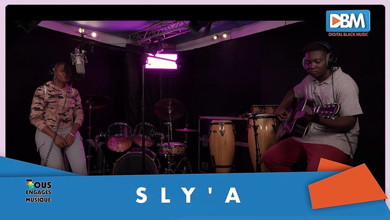 TOUS ENGAGÉS PAR LA MUSIQUE - SLY'A  ( Wendaga -version acoustique)
