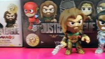 Justice League Mystery Minis Kids Toys Unboxing   Cyborg Batman & The Flash Battle Steppenwolf